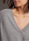 Kaschmirpullover mit V-Ausschnitt thumbnail 5