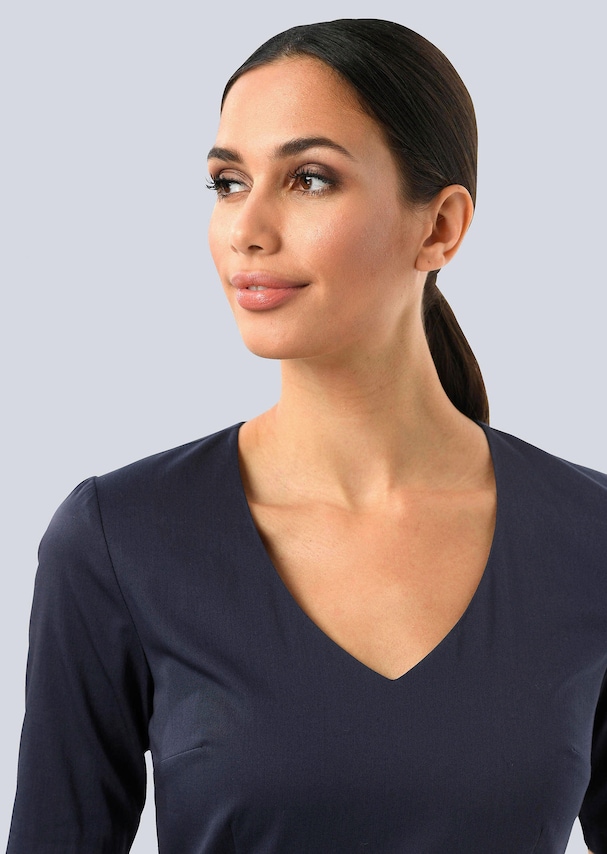 Etuikleid mit figurschmeichelndem Schößchen 5