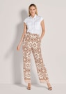 Weite Sommerhose mit Unikat-Print thumbnail 3