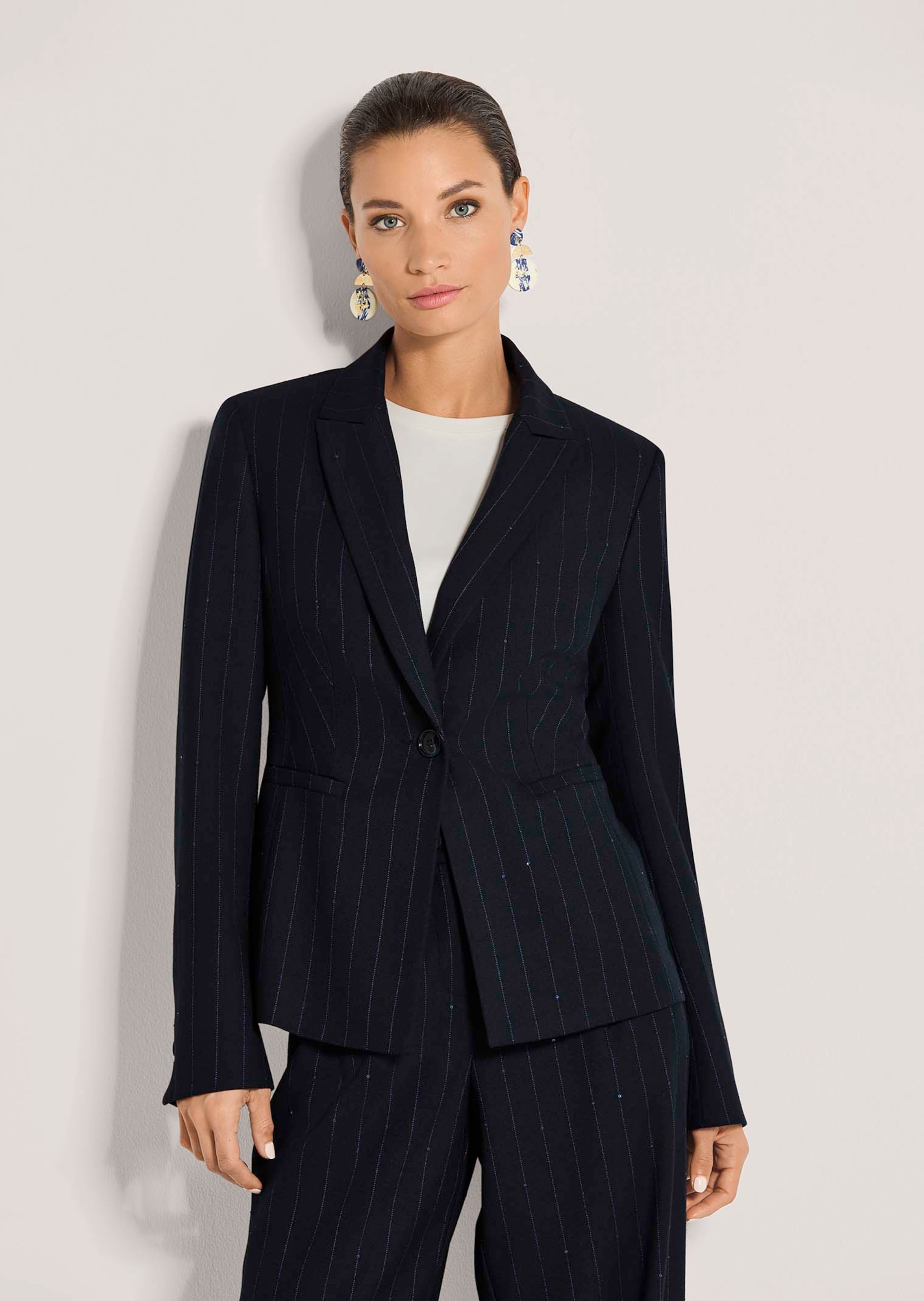 Nadelstreifenblazer mit Pailletten