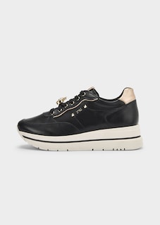 Sneakers thumbnail 4