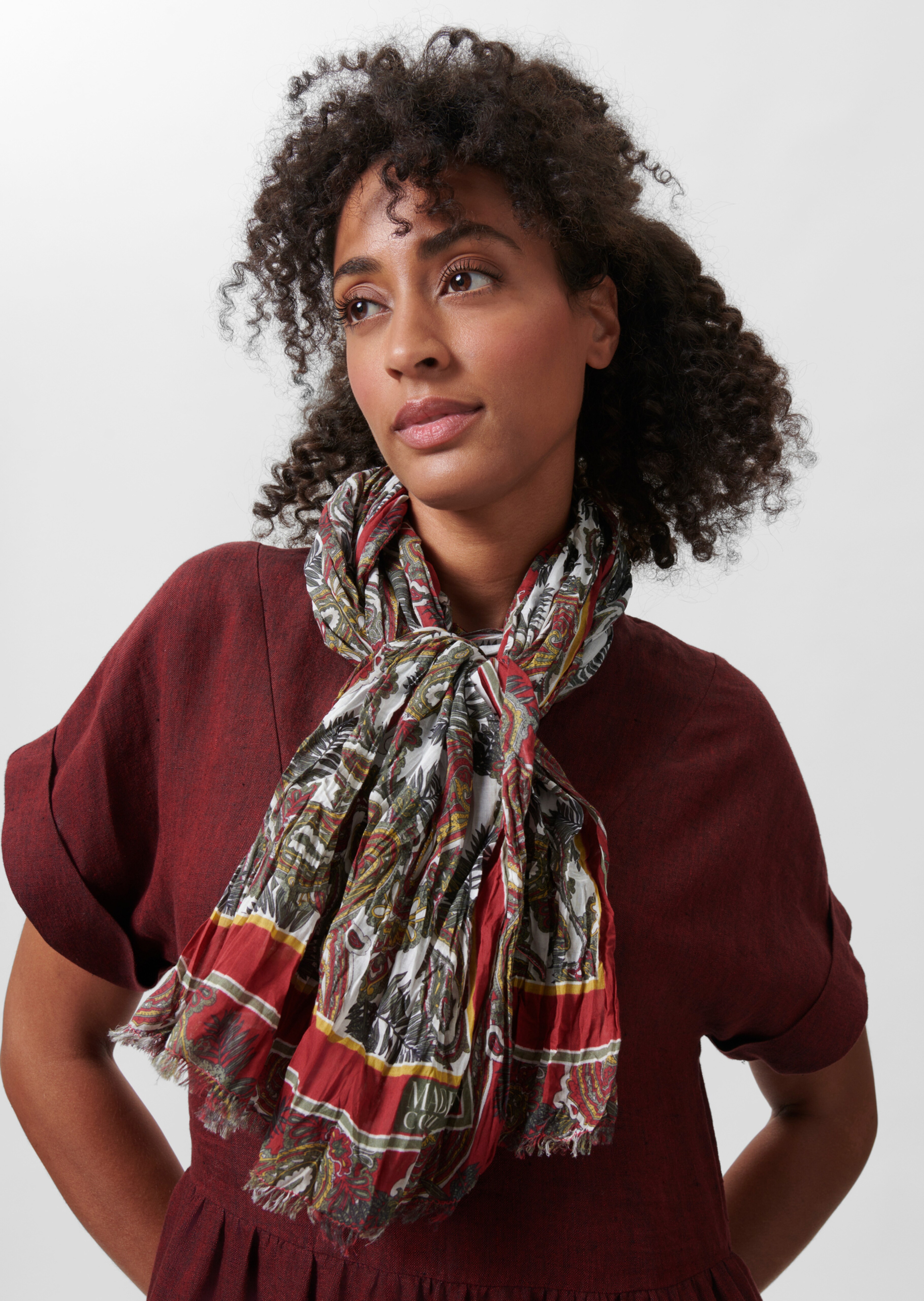 Schal mit Paisleymuster