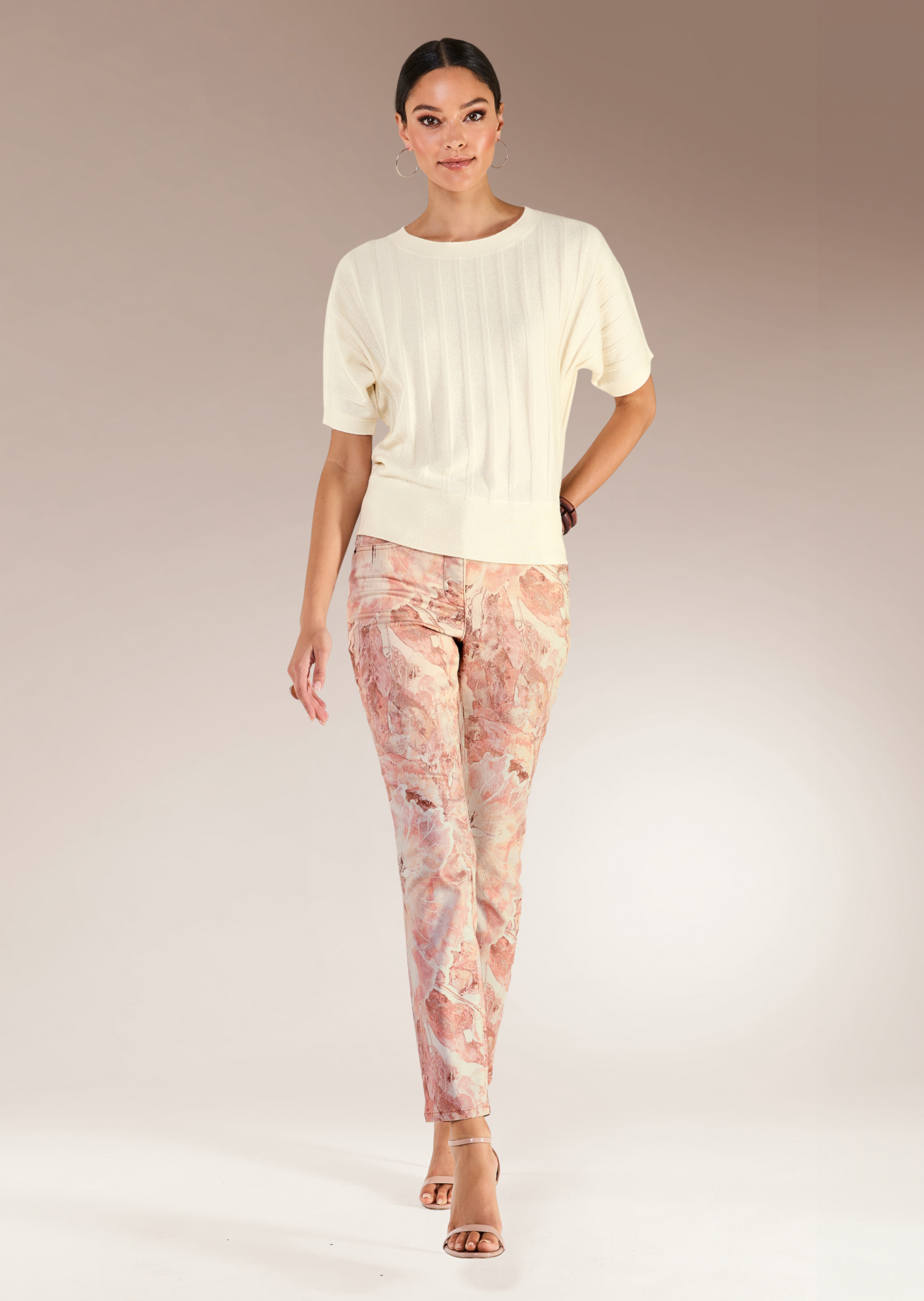 Schlanke Hose mit Unikat-Print