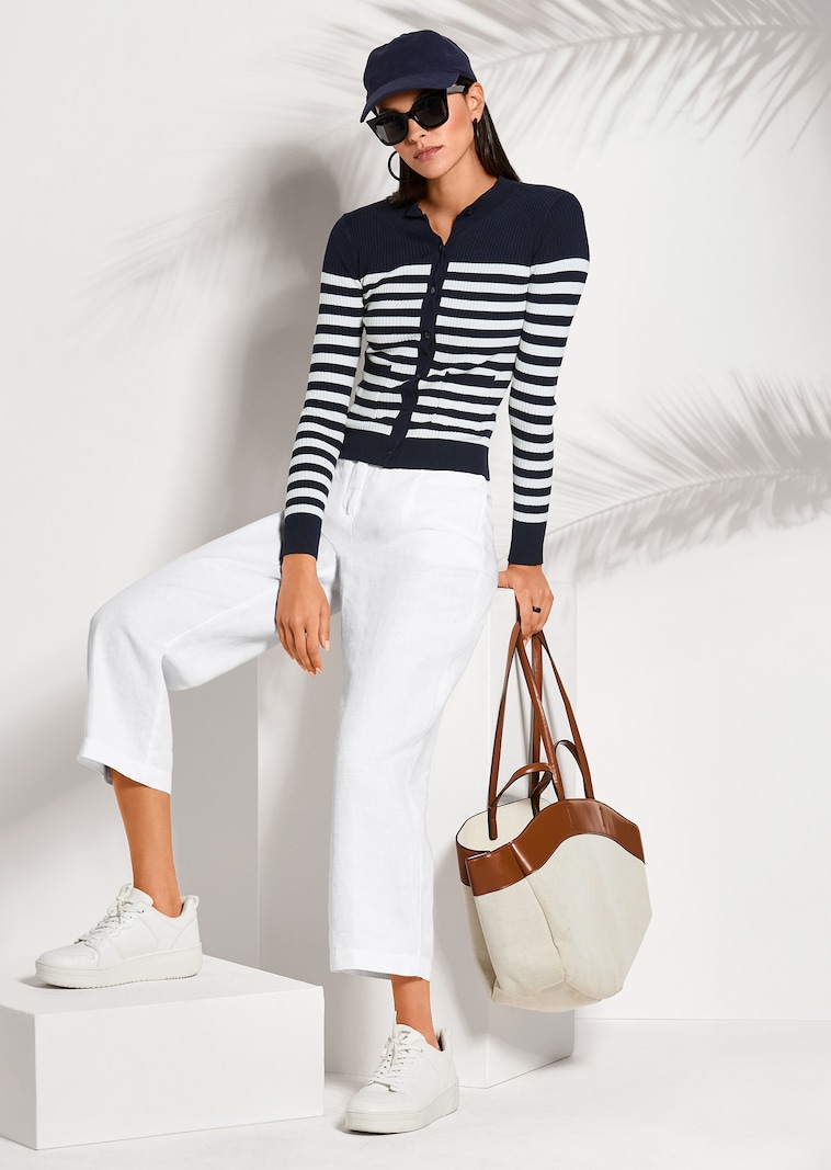 Strickjacke mit Streifen