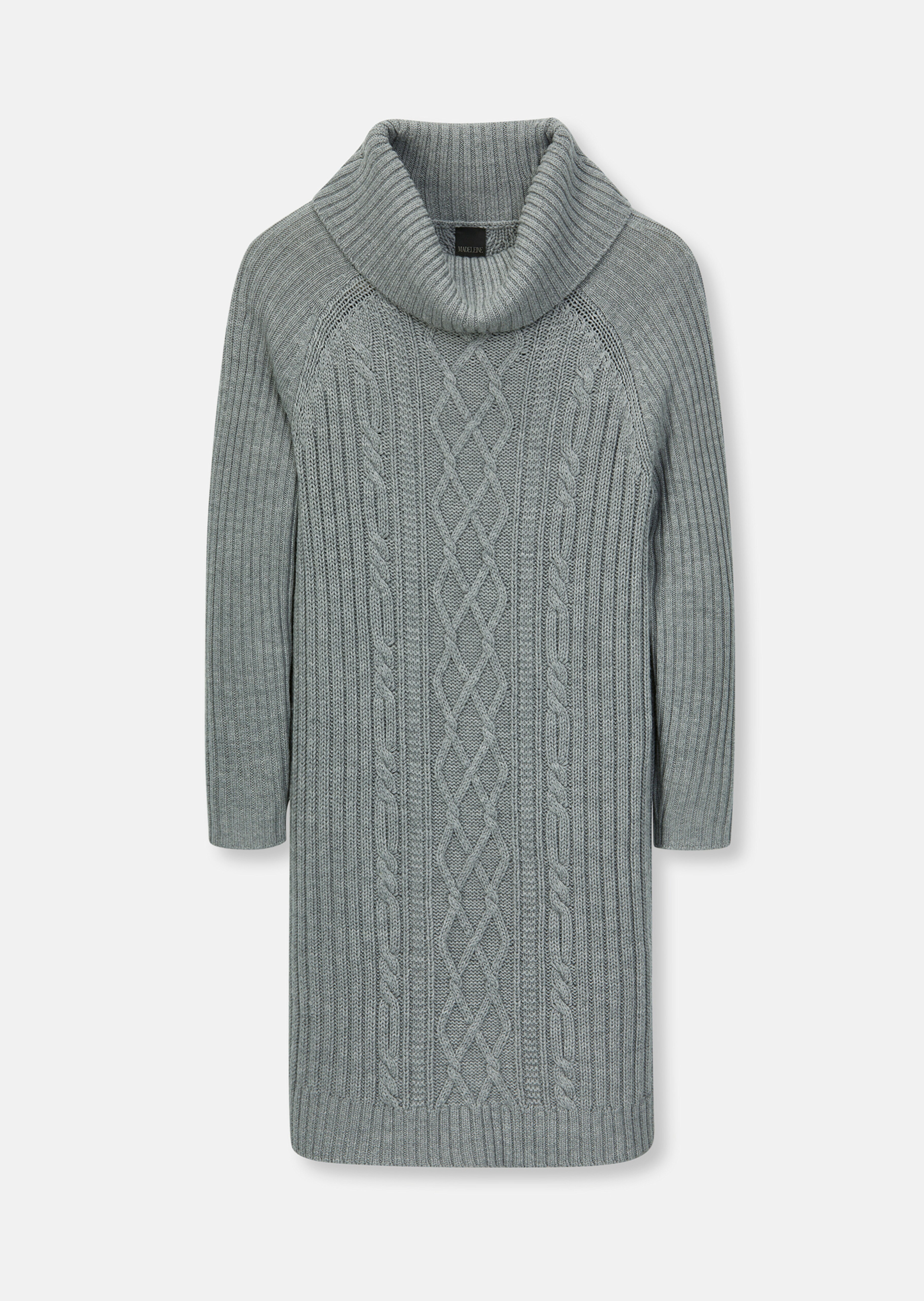 Turtleneck jumper with cable knit pattern