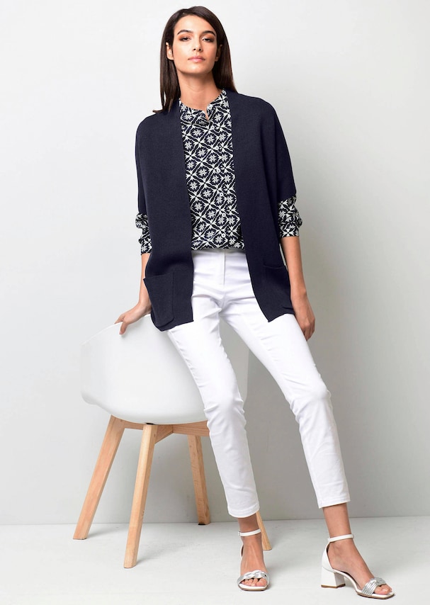 Bluse mit grafischem Druck 3