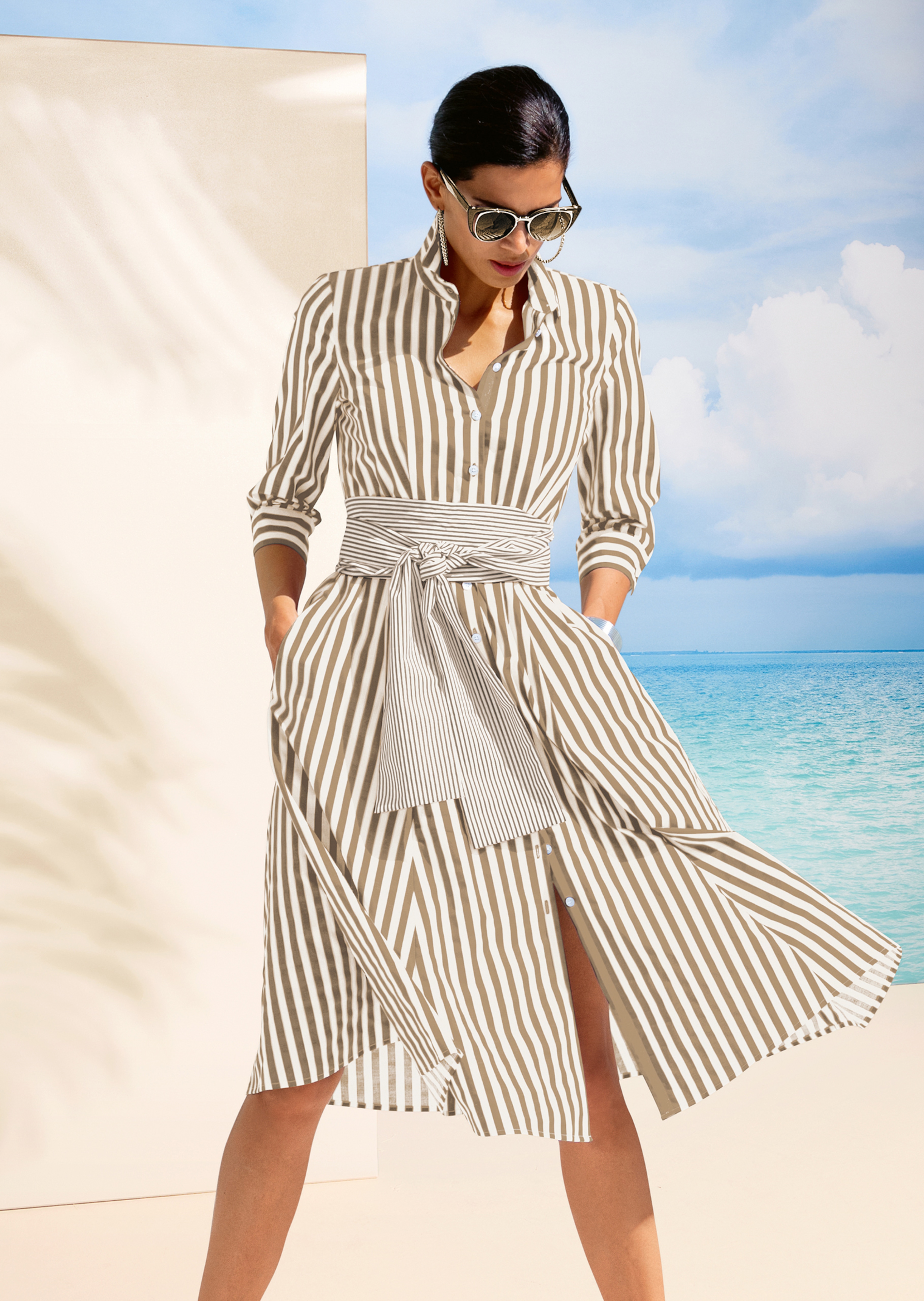 Gestreiftes Hemdblusenkleid mit Bindeschärpe