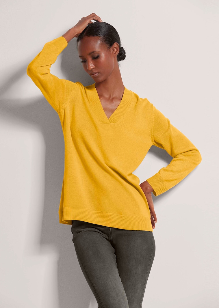 Glattstrick-Pullover mit V-Ausschnitt
