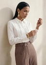 Hemdbluse mit Biesen und Faltenbändern thumbnail 1