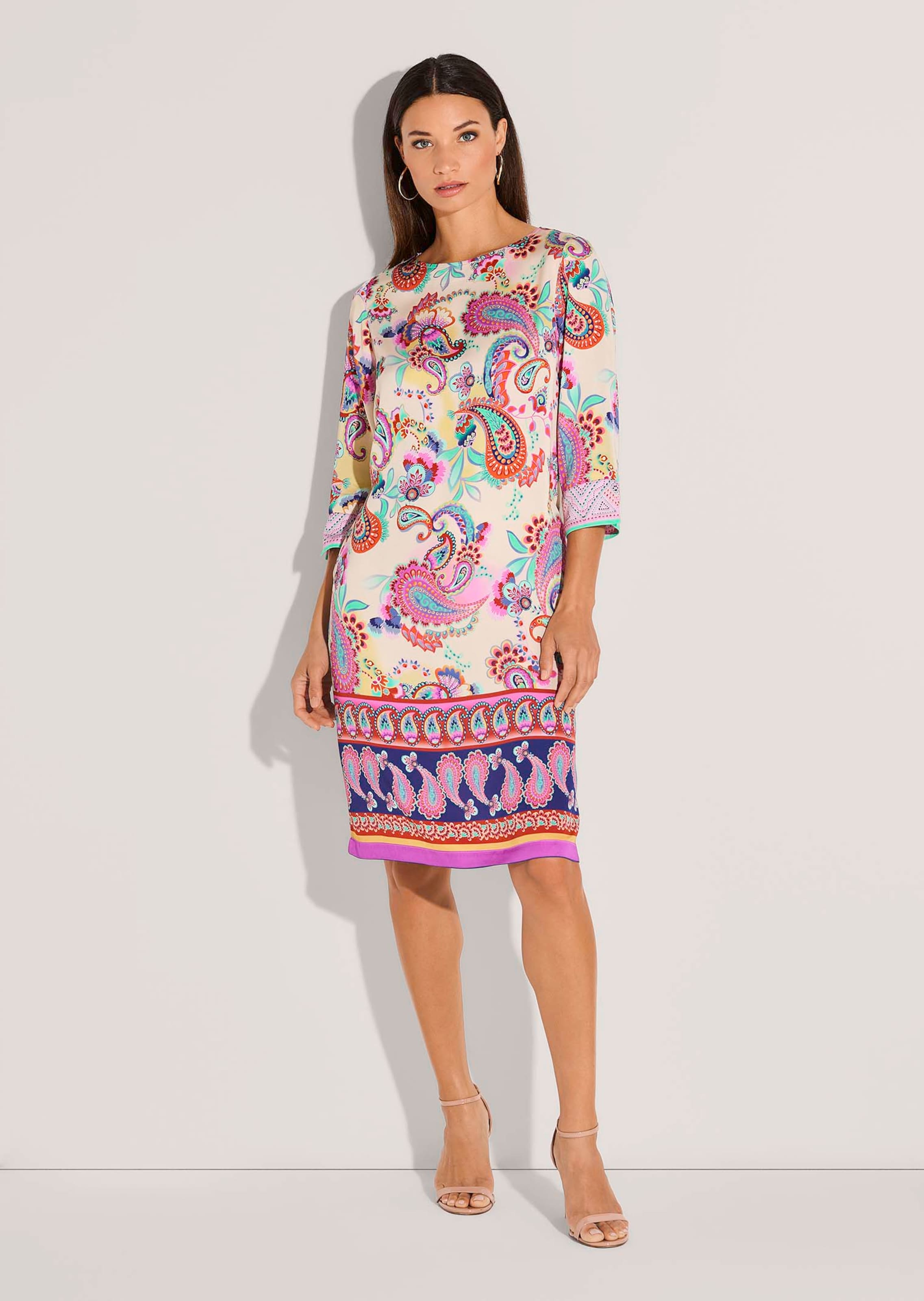 Paisley print summer dress with 3/4 sleeves in powder rosé