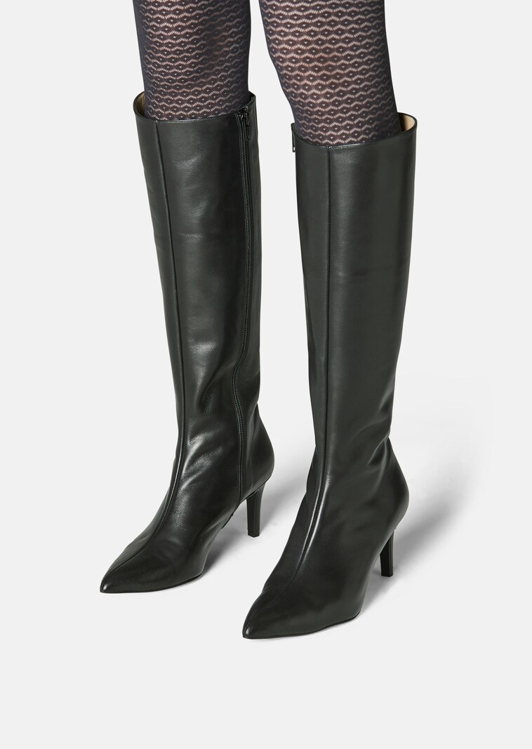Leather boots with spiked heel