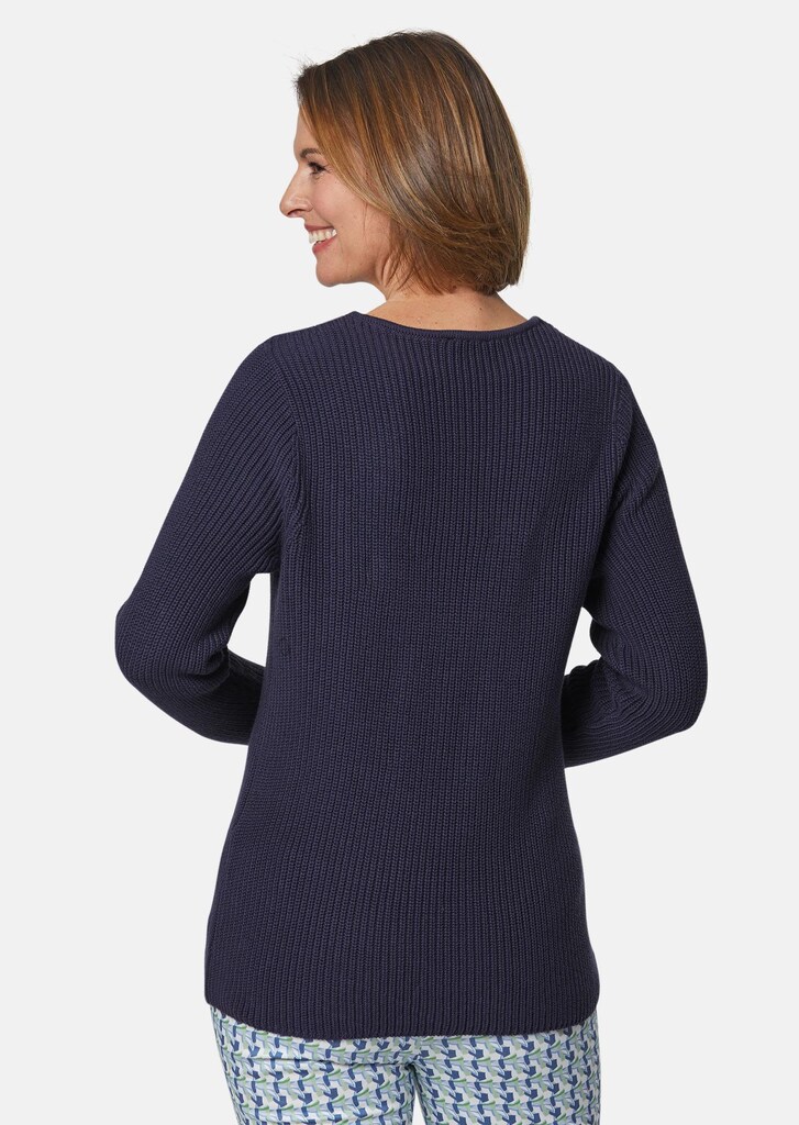 Figurschmeichelnder Pullover aus reiner Baumwolle