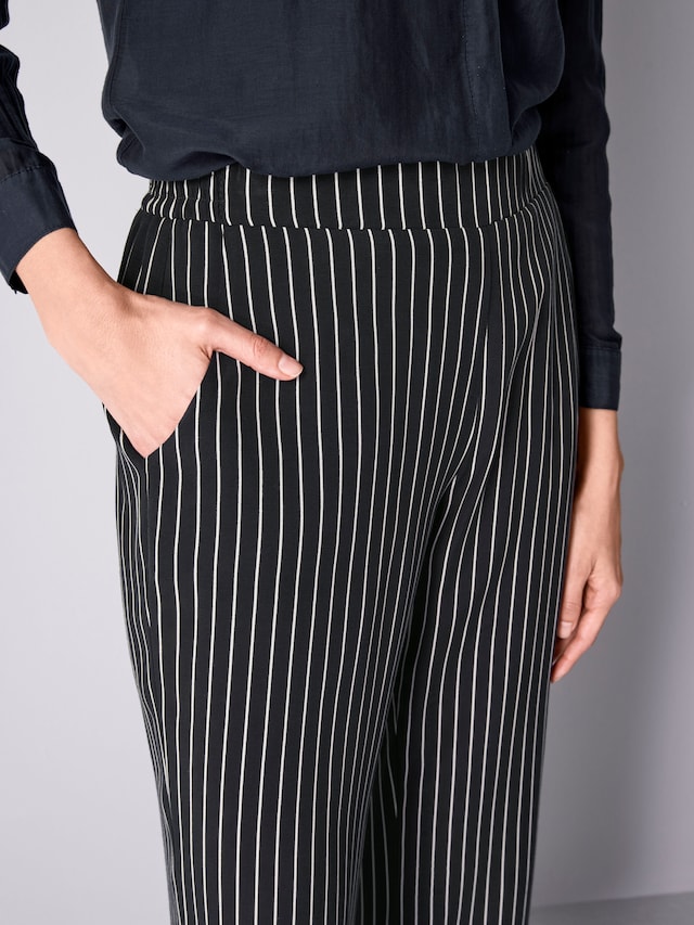 Wideleg Hose in Streifenoptik 6