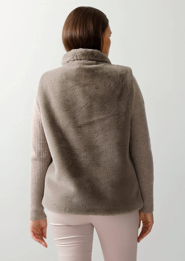 Weste aus Fellimitat 2