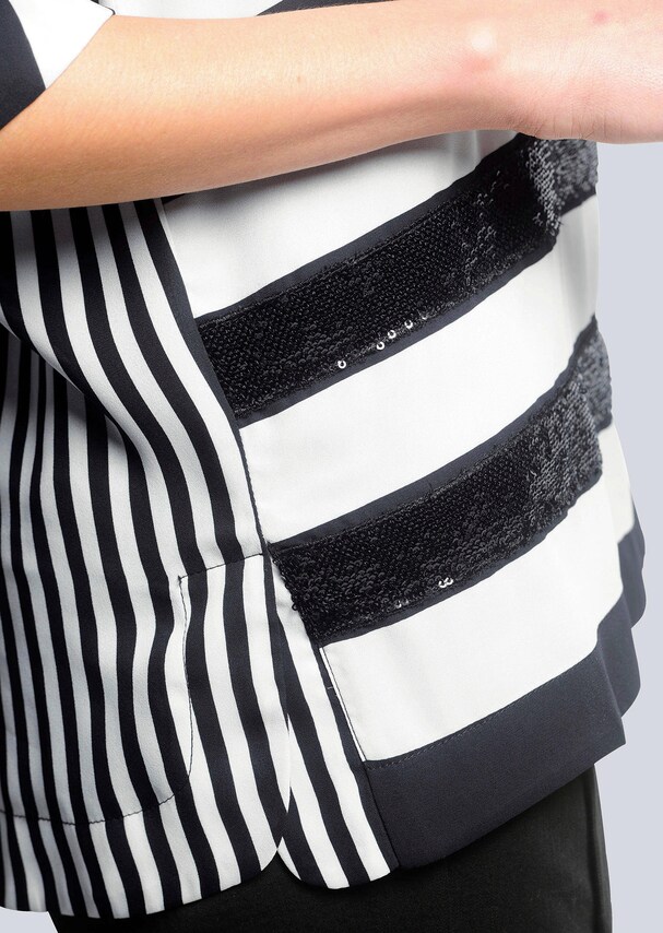 Bluse mit Paillettenbesatz