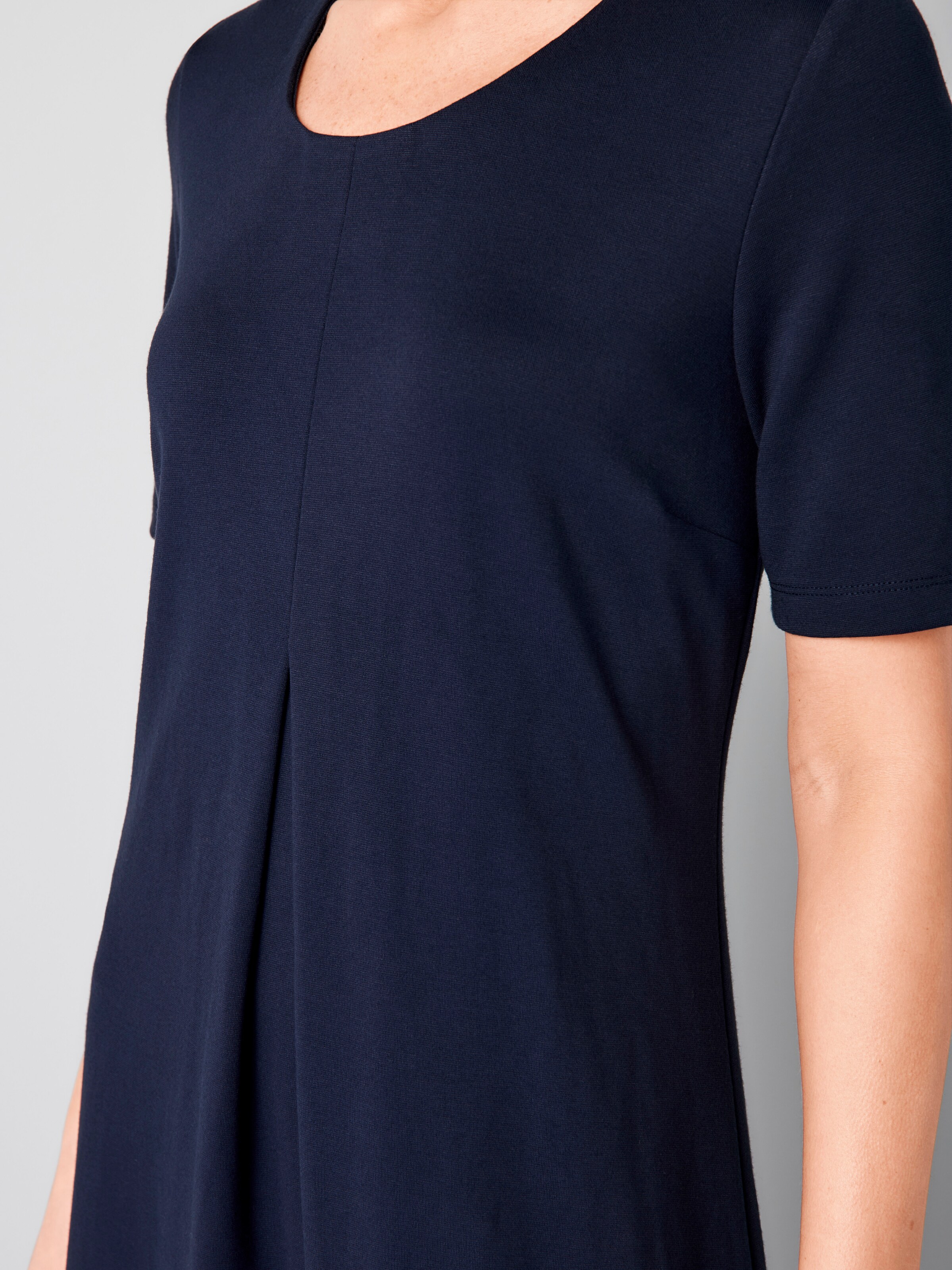 Kleid aus trageangenehmer Jerseyware 2