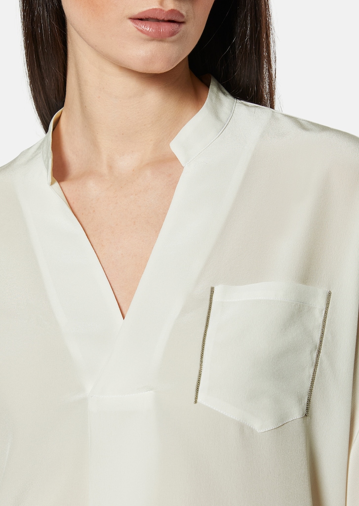 Silk shirt with small stand-up collar 4