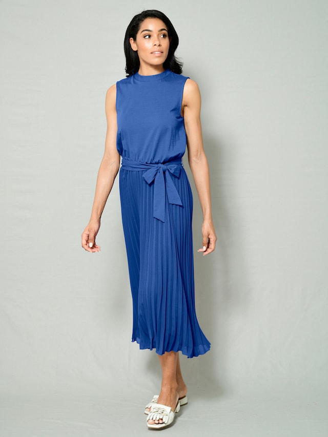 Strandkleid mit plissiertem Rockteil 2