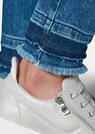 Jeans with fringed hem thumbnail 5