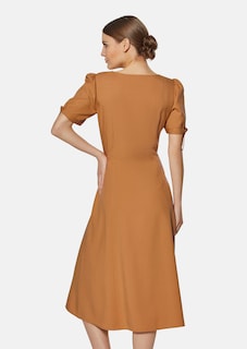 Halbarm-Kleid mit kurzen Ärmeln thumbnail 3