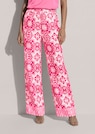 Weite Sommerhose mit Unikat-Print thumbnail 2