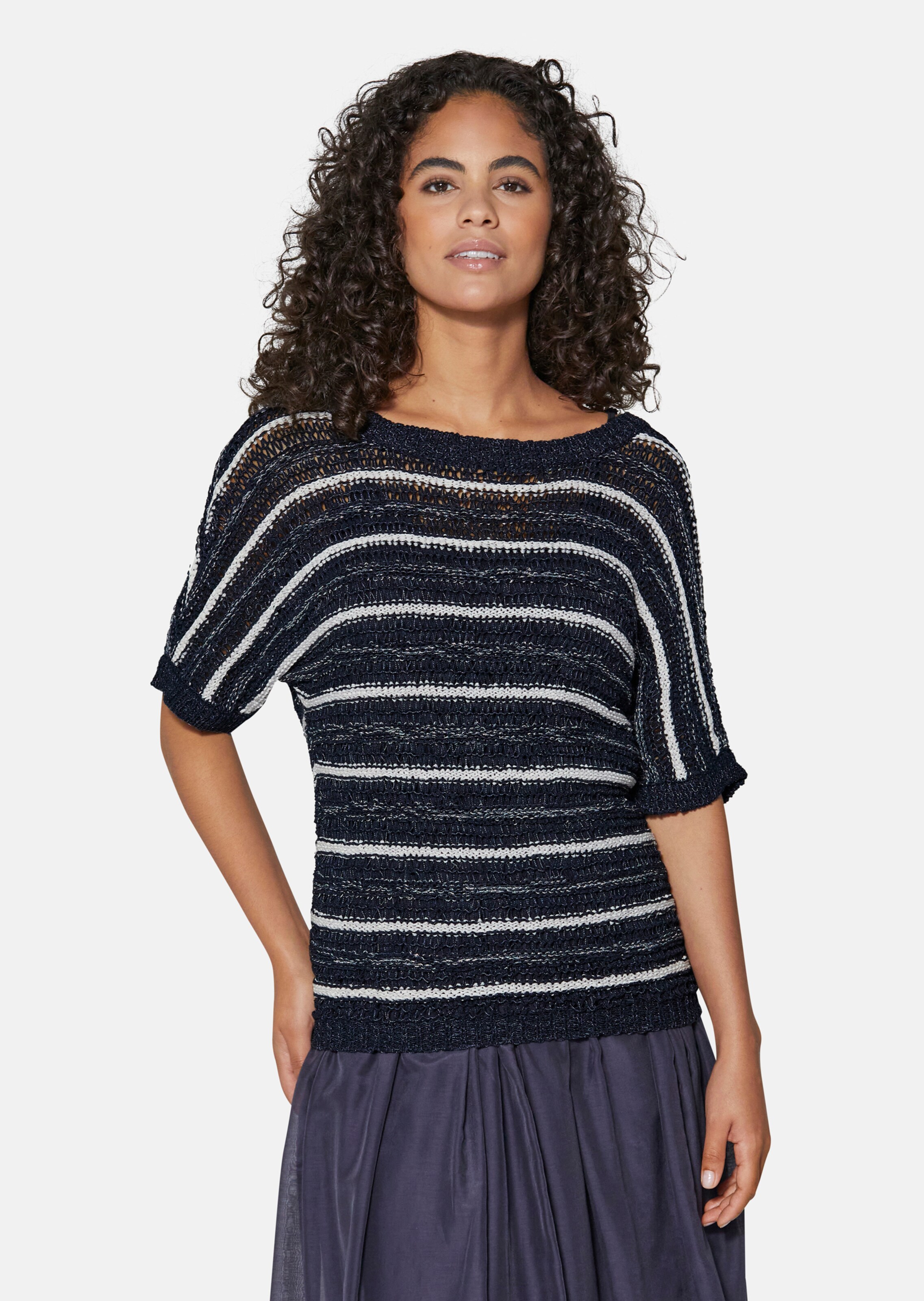 Bändchengarn-Pullover mit Glanzgarn-Akzenten