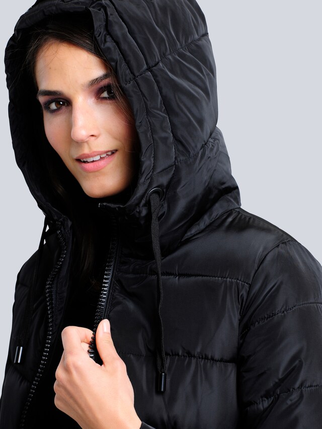 Steppjacke mit stylisch markantem Reißverschluss