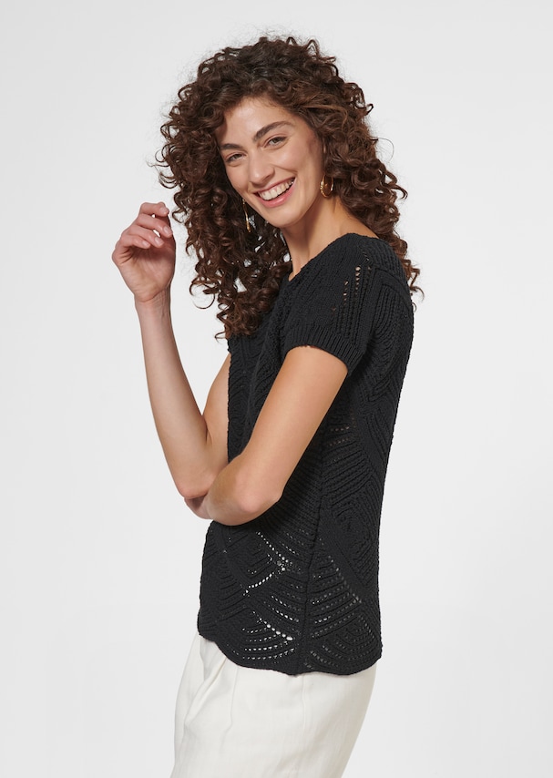 Short-sleeved jumper with wavy texture 3