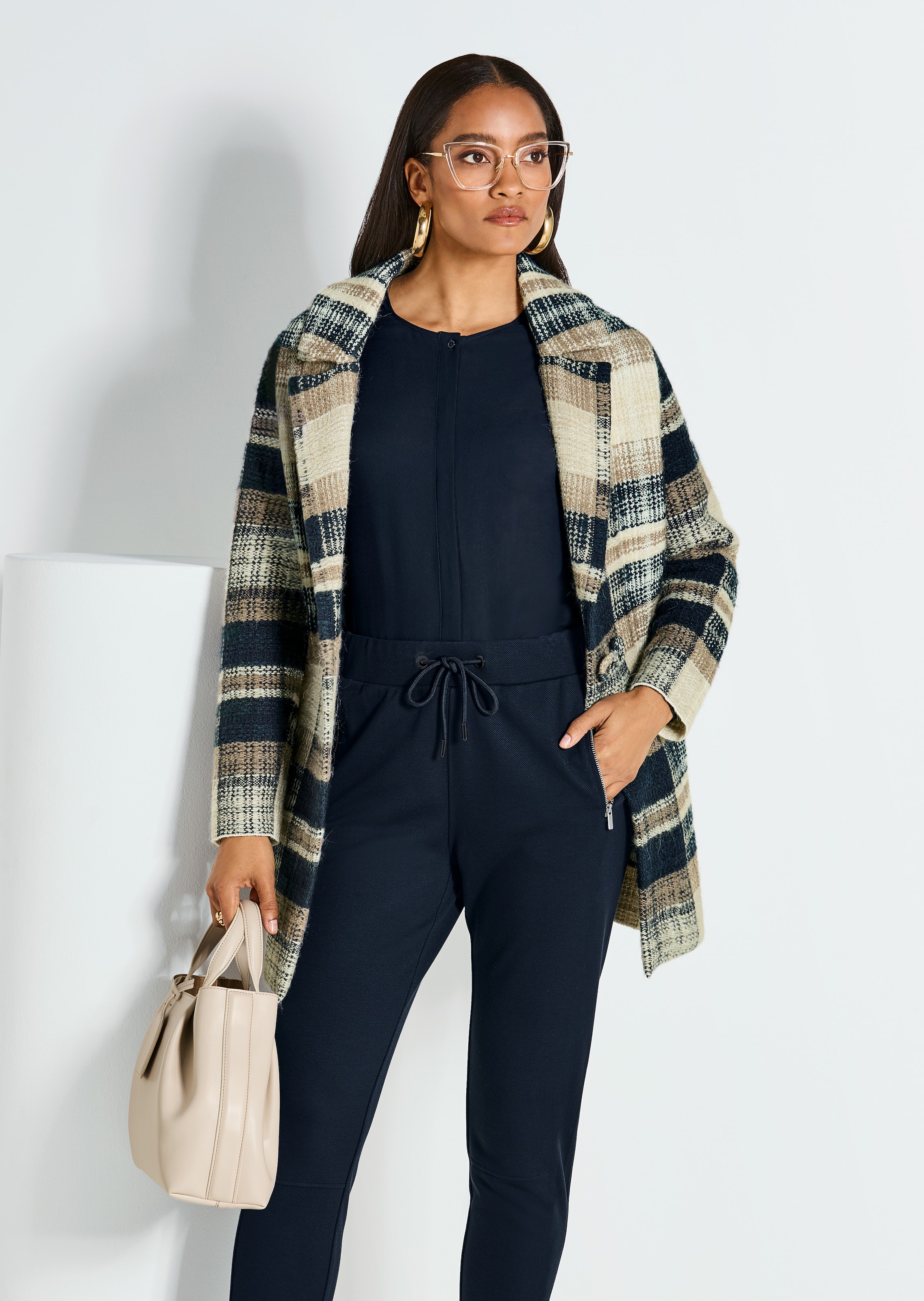 Strickmantel mit Karo-Muster