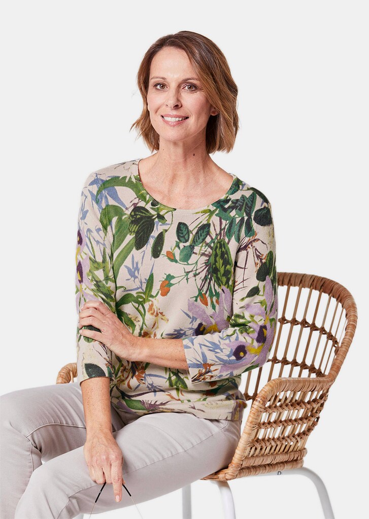 Dezenter Pullover mit Blumenmotiv