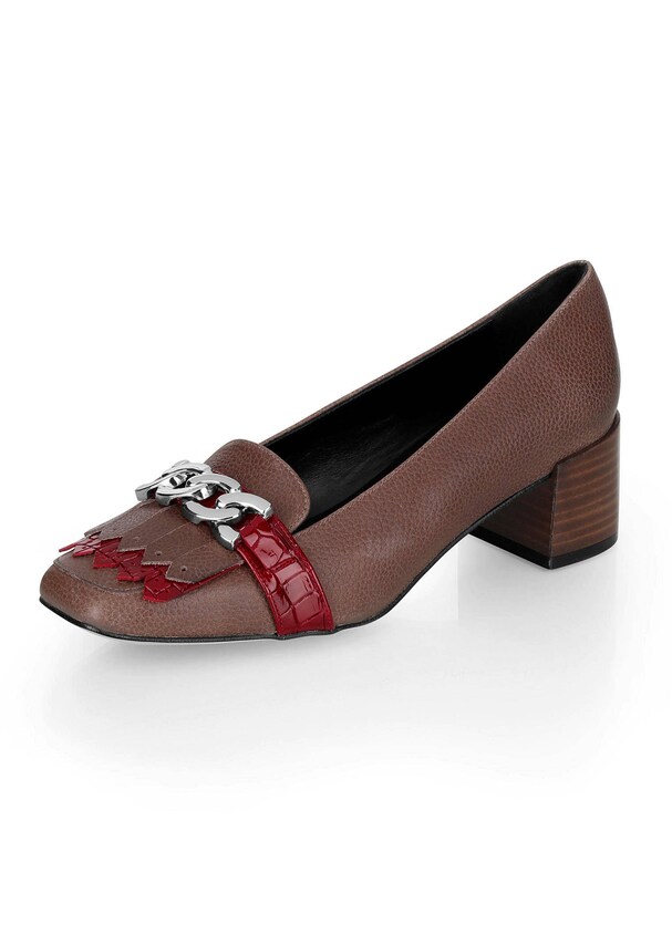 Pumps mit Kettendetail