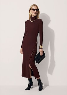 Figure-hugging knitted dress with decorative buttons and slit thumbnail 4