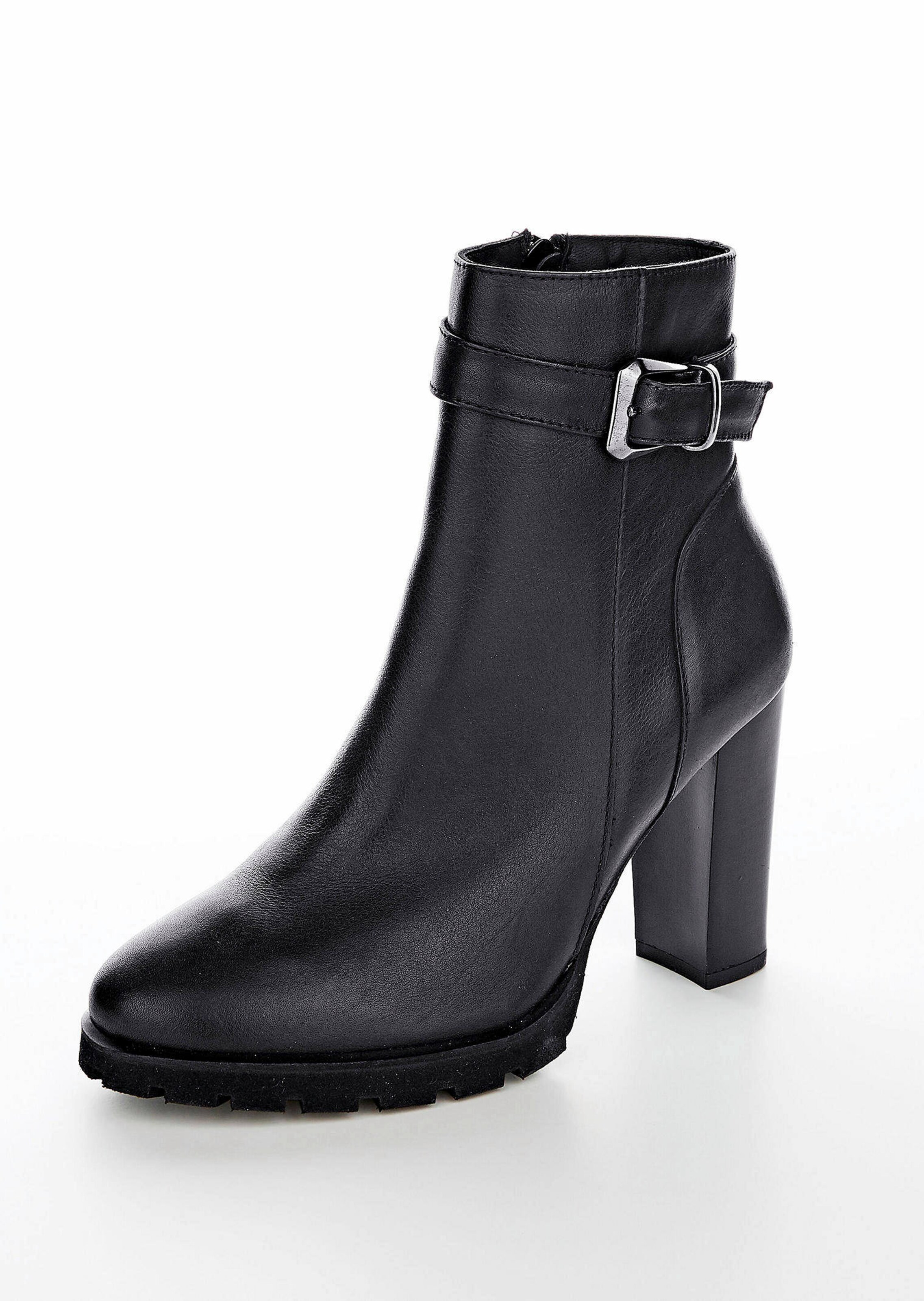 Stiefelette mit dekorativer Schließe