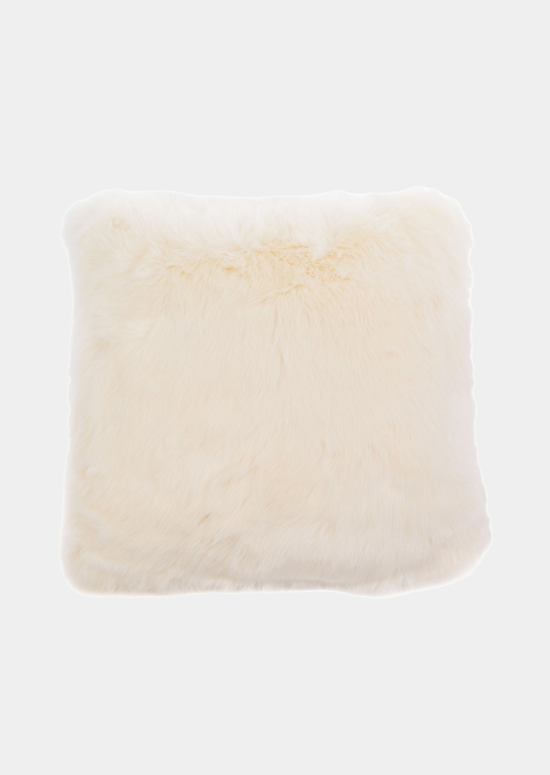 Housse de coussin aspect fourrure, ours polaire