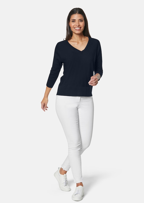 Jumper with V-neck and 3/4 sleeves 1