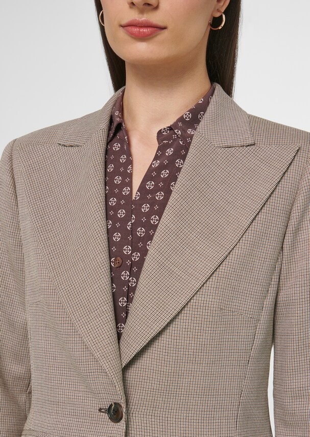 Slightly tailored blazer 4