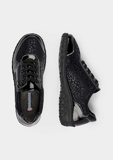 Sneaker mit Leo- und Lack-Akzenten thumbnail 2