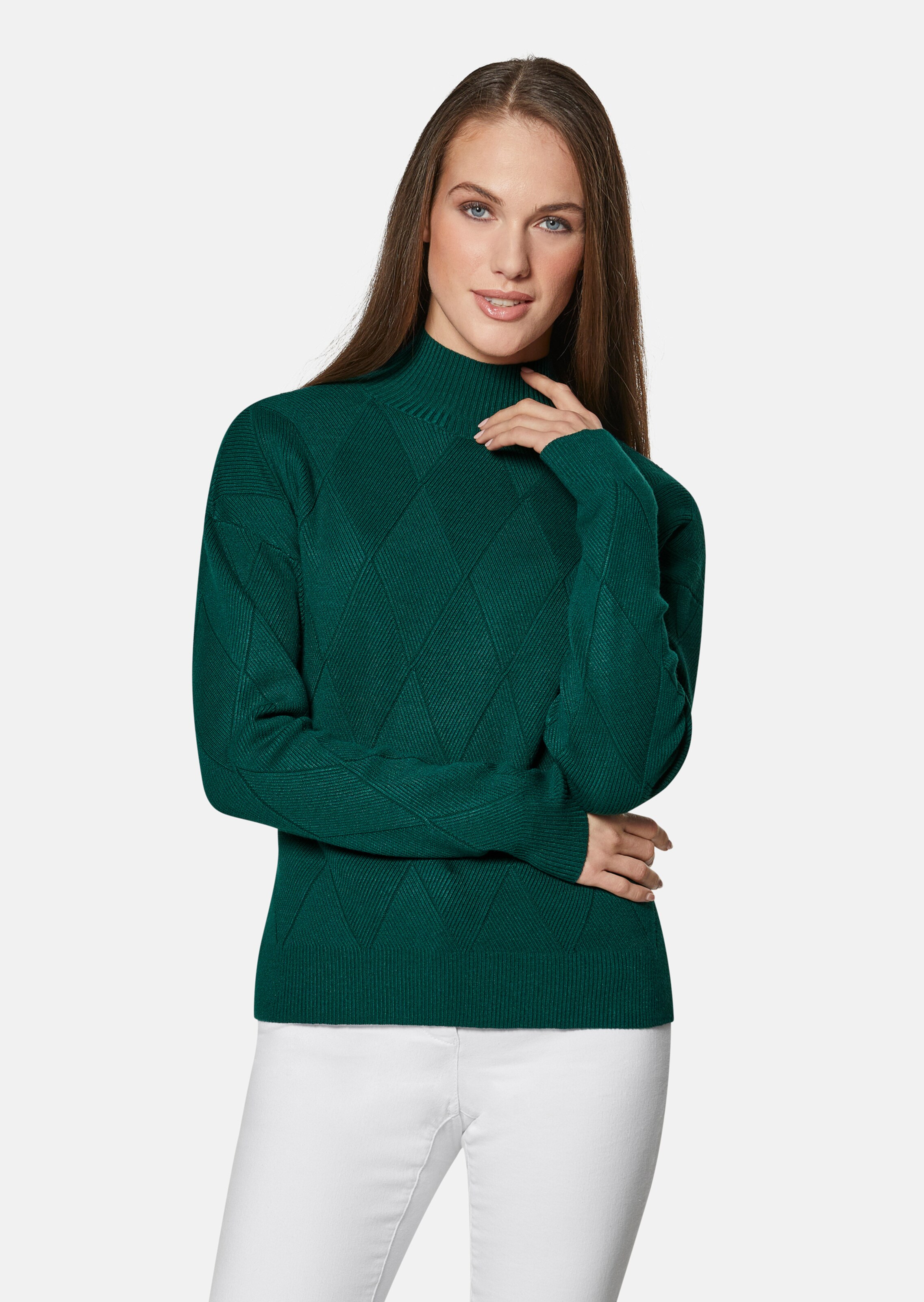 Der Stehkragen-Pullover mit Rautenmuster