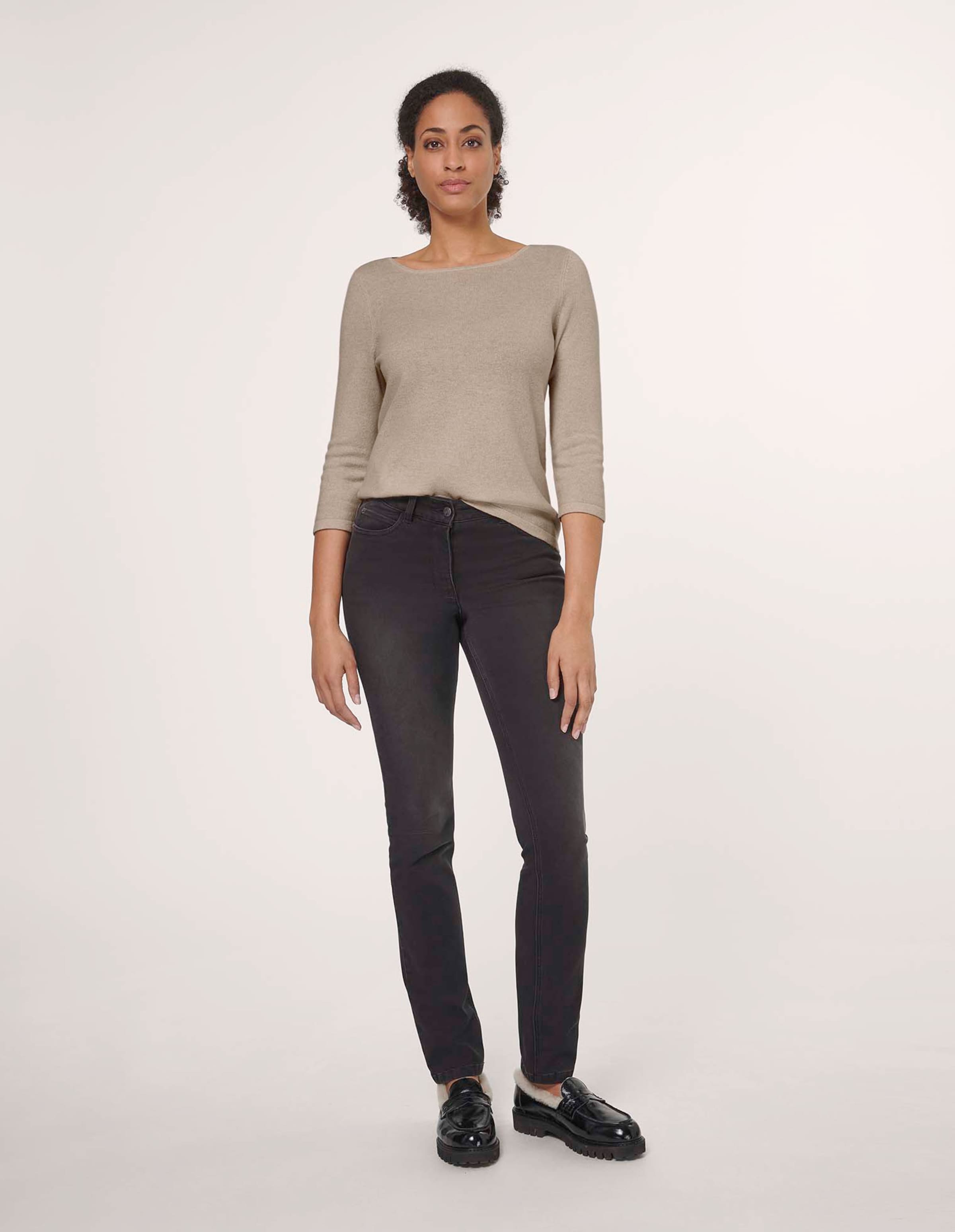 Kaschmirpullover mit U-Boot-Ausschnitt