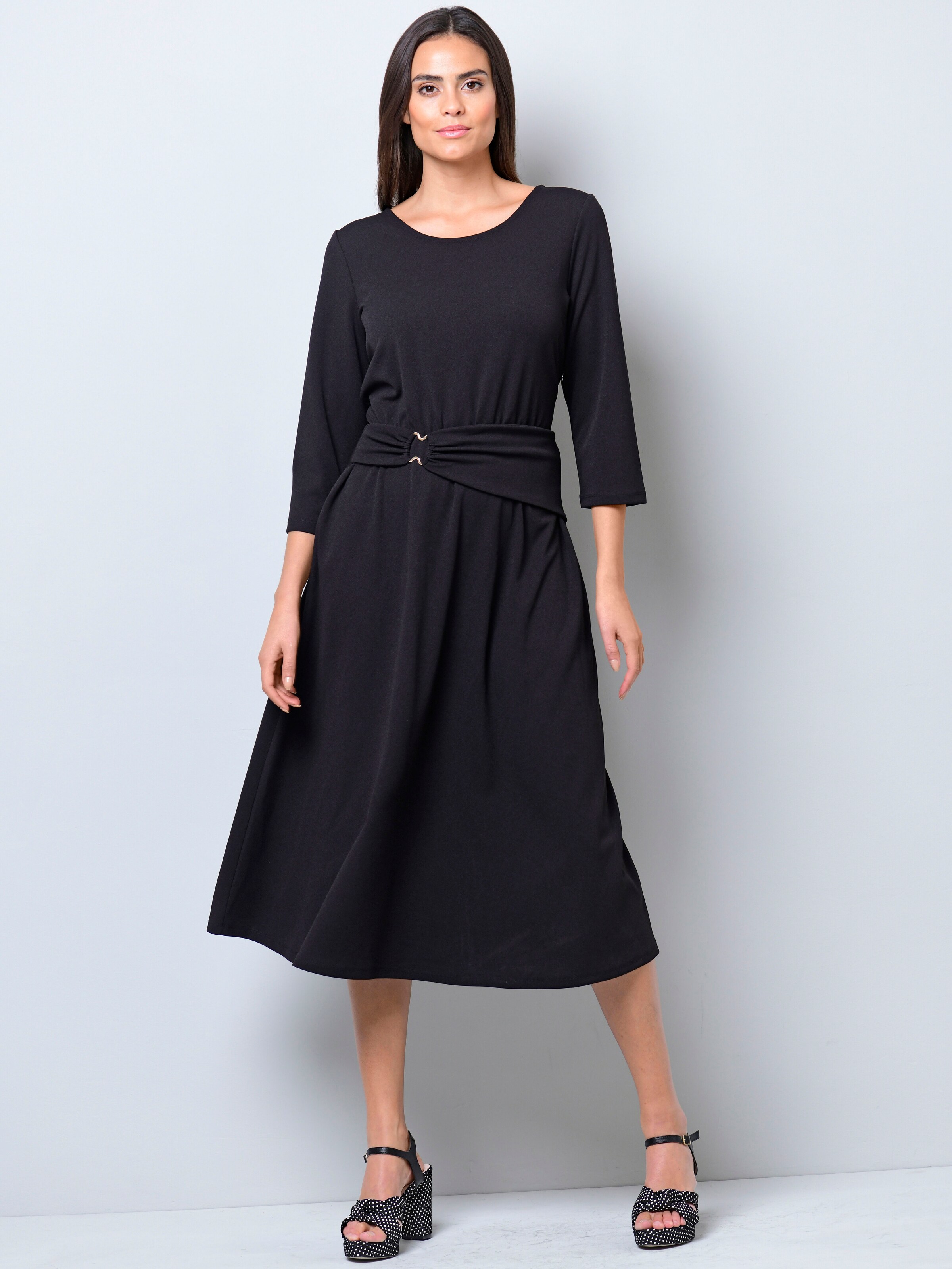 Kleid mit dekorativem Gürtel