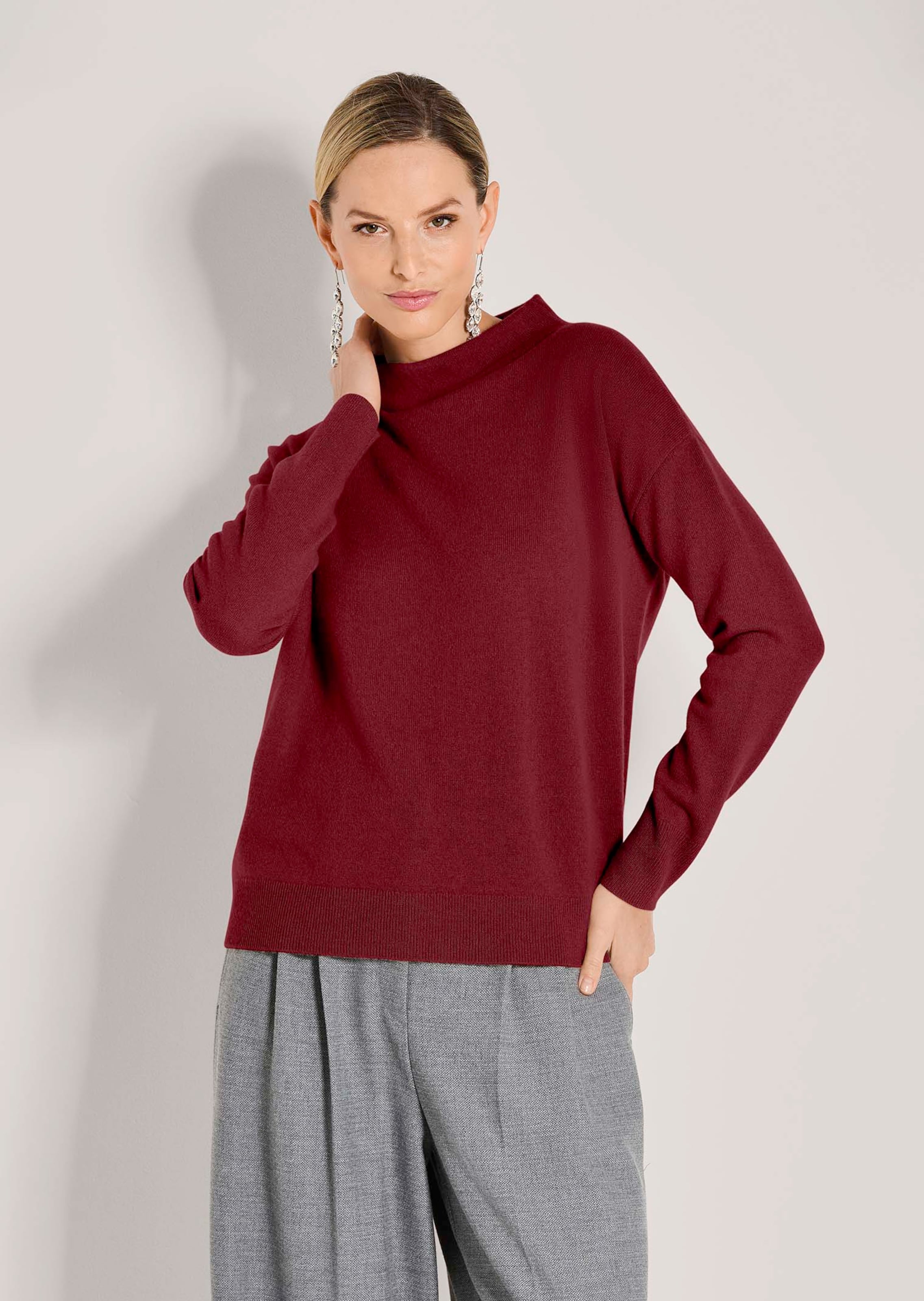 Kaschmir-Pullover mit Stehkragen