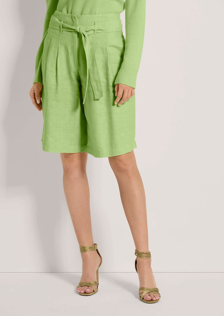 Highwaist-Bermudas aus Leinen