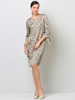 Dress thumbnail 1