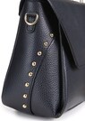 Henkeltasche mit Nietendekor thumbnail 3