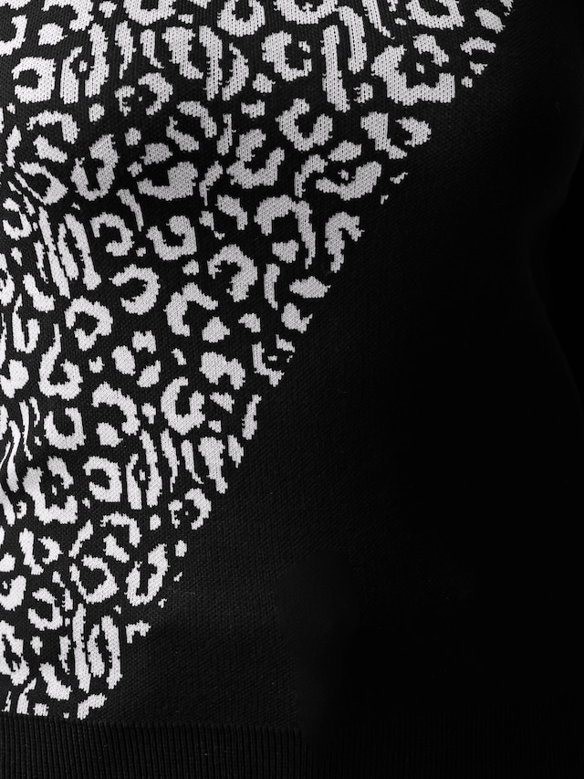 Pullover mit Cut-Out Detail 4