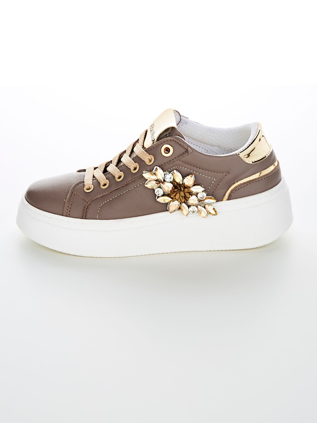 Plateausneaker mit funkelnden Ziersteinen 5
