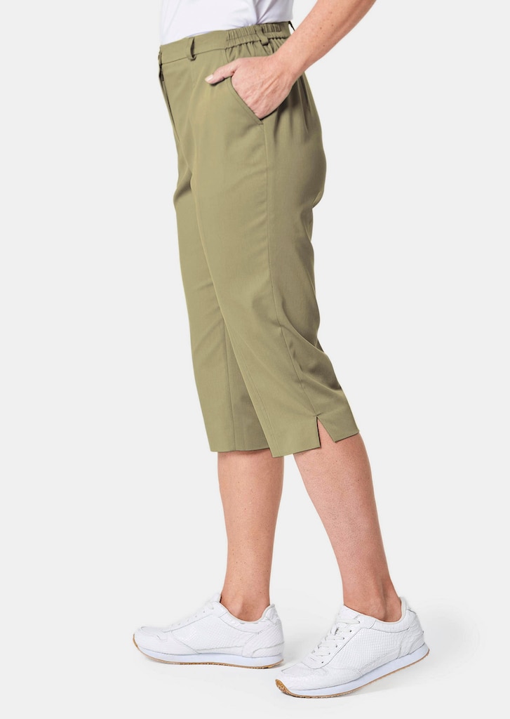 Sportive Capri-Hose aus trageangenehmen Satin 3