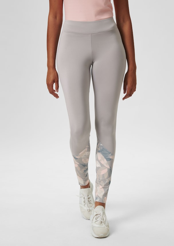 Leggings with floral inserts