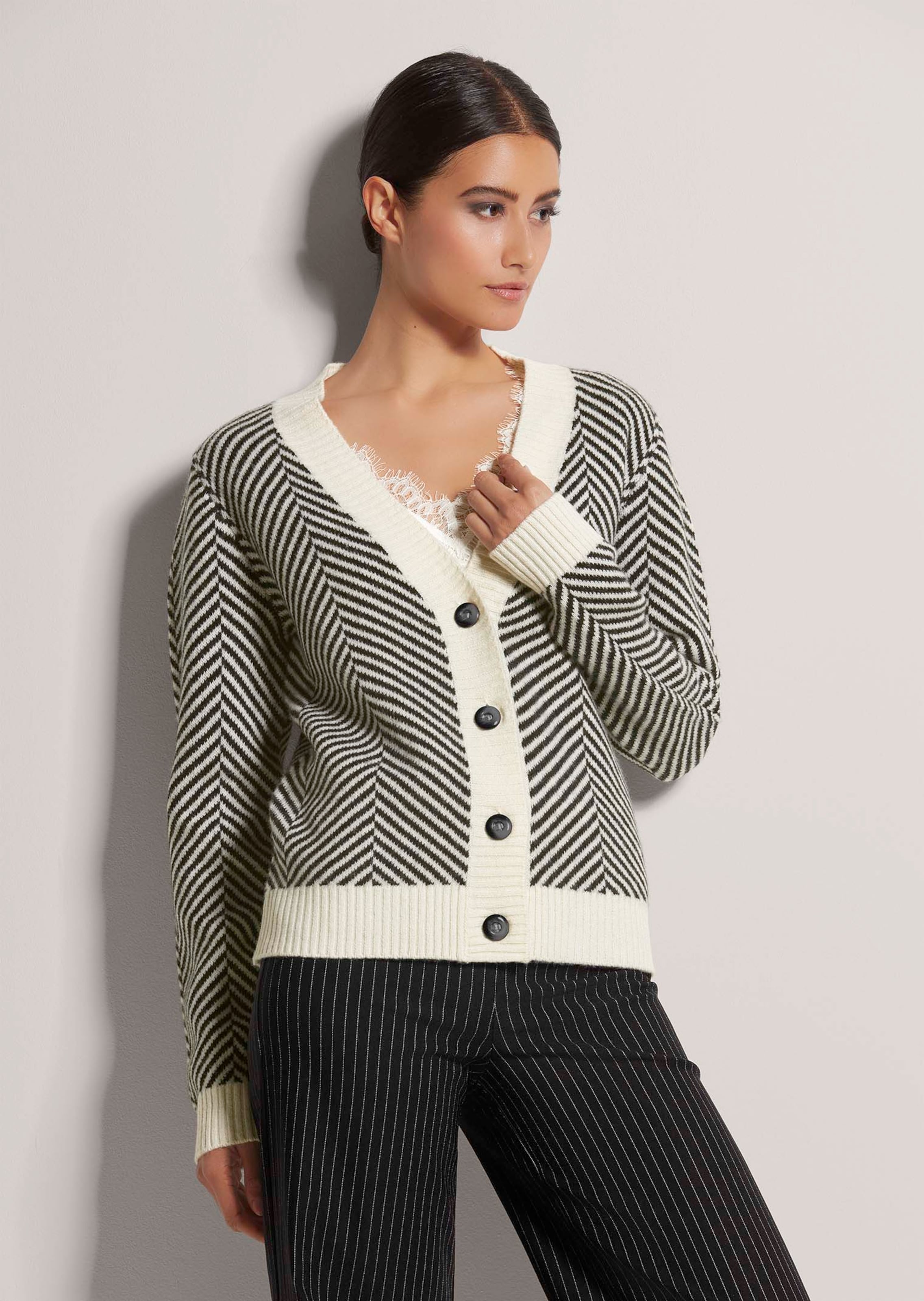 Strickjacke mit Jacquard-Muster