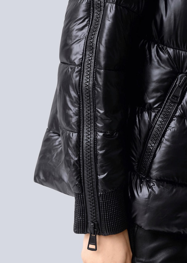 Steppjacke in glänzender Optik 1